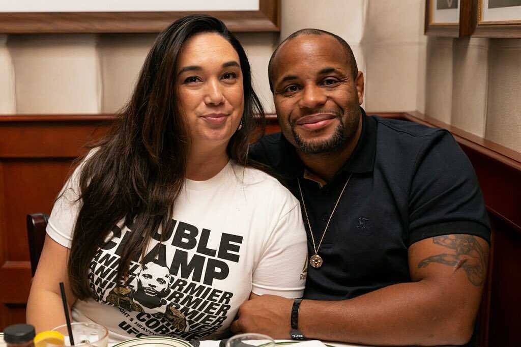 Daniel Cormier is in a committed relationship with his girlfriend turned wife, Salina Deleon, and they have two children together.